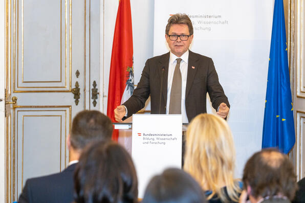 Copyright Martin Lusser